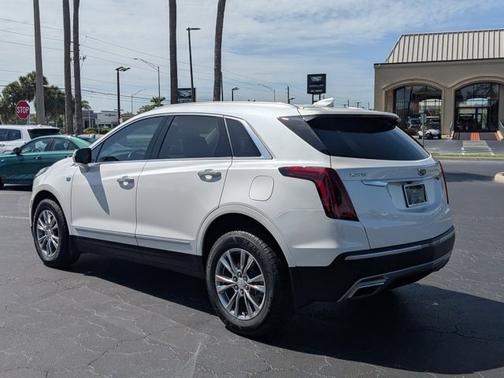2022 Cadillac XT5 FWD Premium Luxury