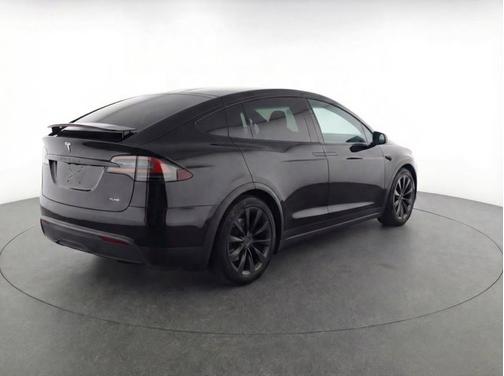 2022 Tesla Model X Plaid