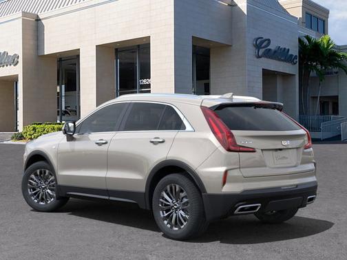 2025 Cadillac XT4 FWD Premium Luxury