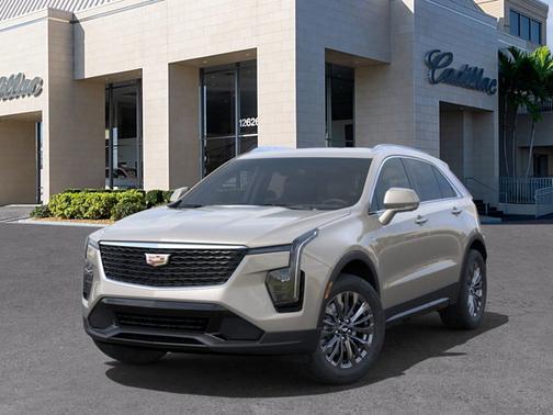2025 Cadillac XT4 FWD Premium Luxury