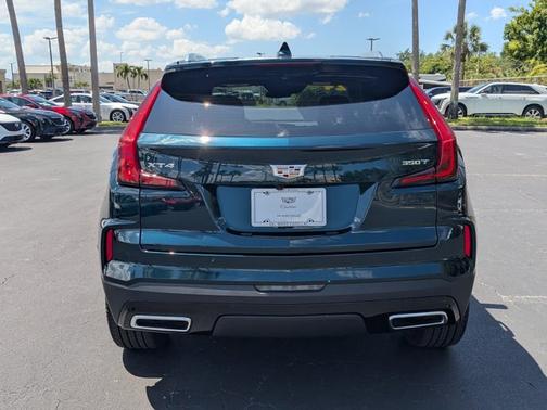 2024 Cadillac XT4 FWD Premium Luxury