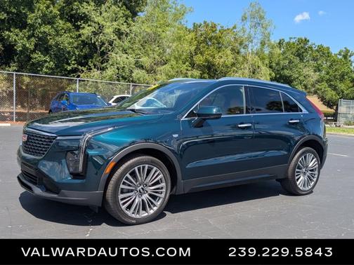 2024 Cadillac XT4 FWD Premium Luxury