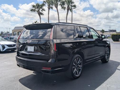 2023 Cadillac Escalade 4WD Sport Platinum