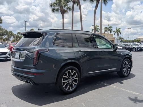 2021 Cadillac XT6 Sport