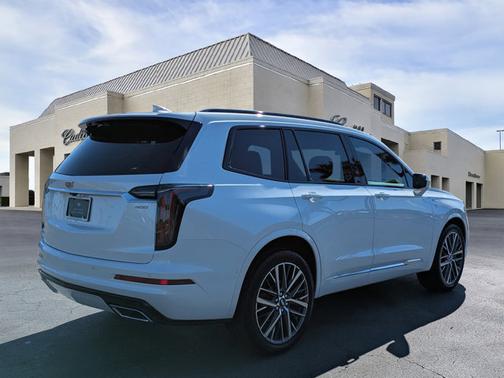 2025 Cadillac XT6 AWD Sport