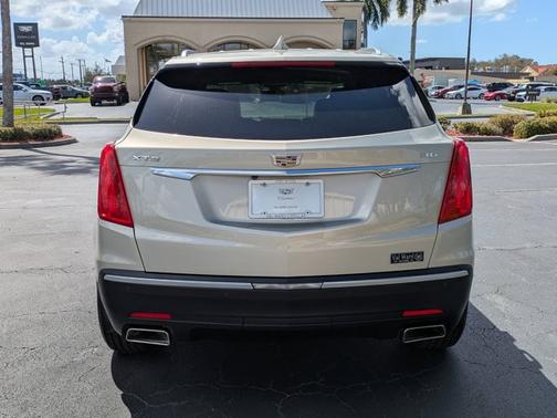 2017 Cadillac XT5 Luxury FWD