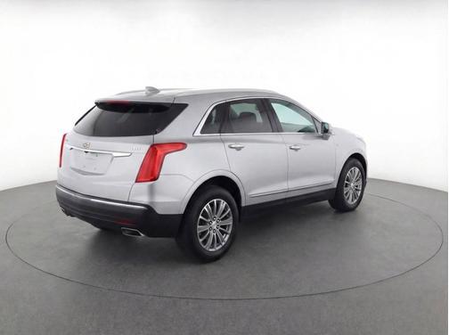 2017 Cadillac XT5 Luxury FWD
