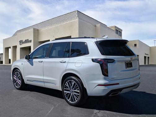 2022 Cadillac XT6 Sport