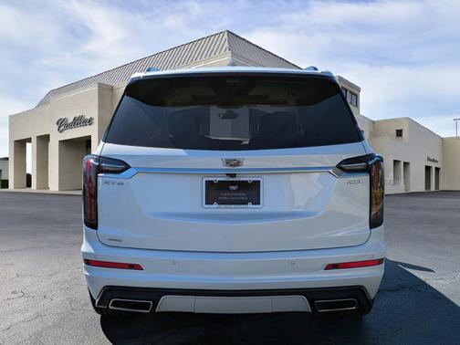 2022 Cadillac XT6 Sport