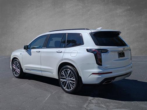 2022 Cadillac XT6 Sport