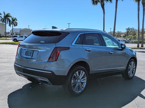 2024 Cadillac XT5 AWD Premium Luxury