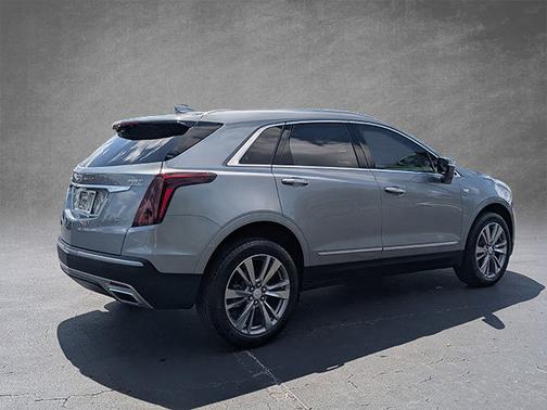 2024 Cadillac XT5 FWD Premium Luxury