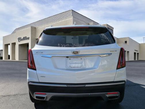 2022 Cadillac XT5 AWD Premium Luxury