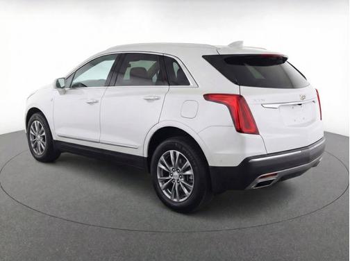 Crystal White Tricoat 2023 Cadillac XT5 FWD Premium Luxury