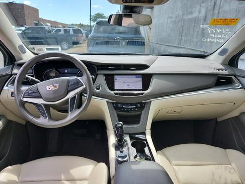 2023 Cadillac XT5 AWD Premium Luxury