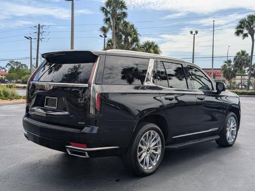 2022 Cadillac Escalade Premium Luxury