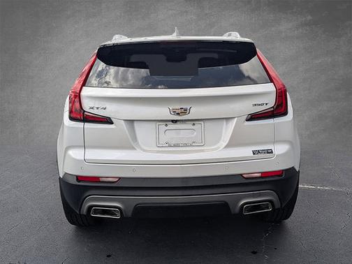 2021 Cadillac XT4 FWD Premium Luxury