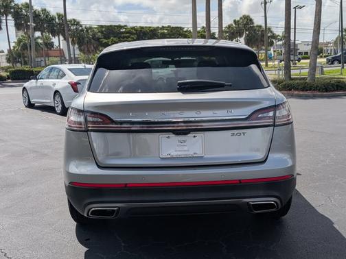 2020 Lincoln Nautilus Standard