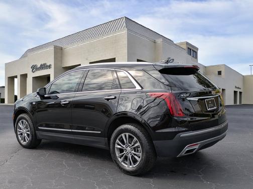 2023 Cadillac XT5 FWD Premium Luxury