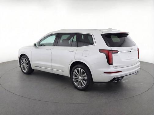 Crystal White Tricoat 2022 Cadillac XT6 Premium Luxury