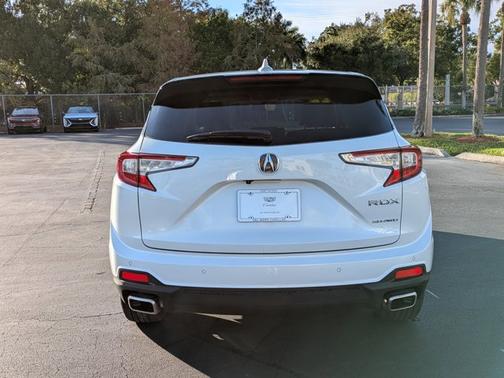 2022 Acura RDX w/Advance Package