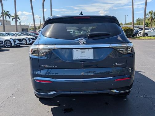2022 Buick Enclave Avenir