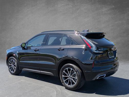 2024 Cadillac XT4 FWD Sport