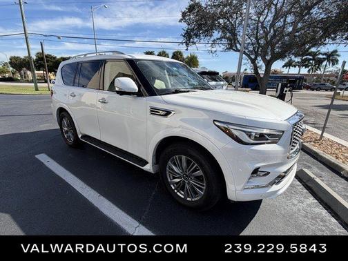 2022 INFINITI QX80 LUXE