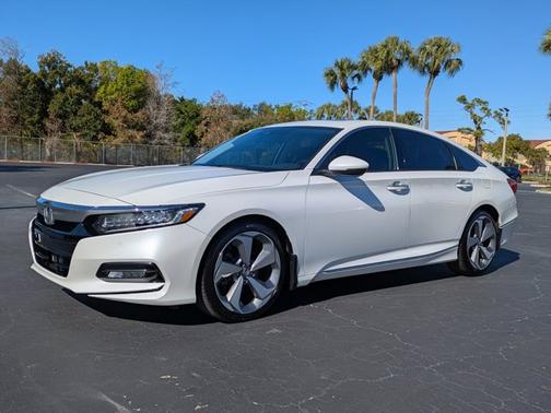 2019 Honda Accord Touring 2.0T