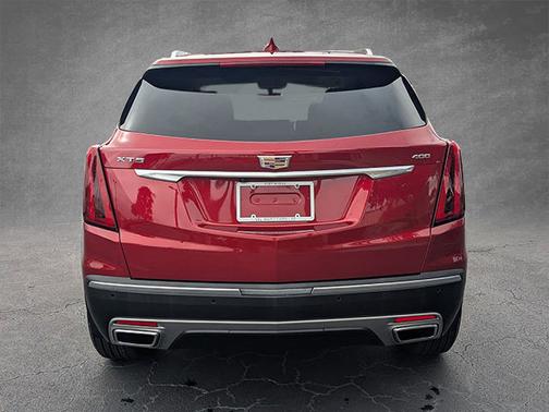 2023 Cadillac XT5 FWD Premium Luxury