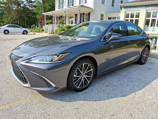 2022 Lexus ES 350 Base