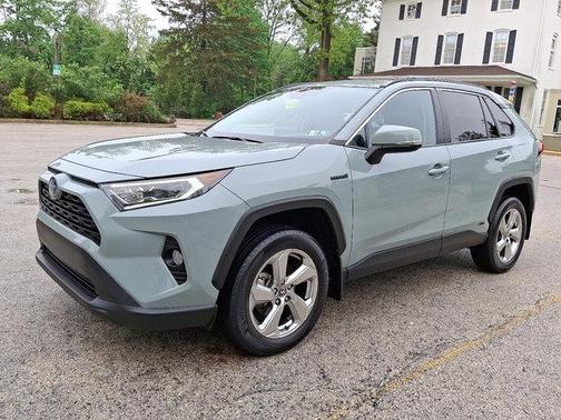 2021 Toyota RAV4 Hybrid XLE Premium