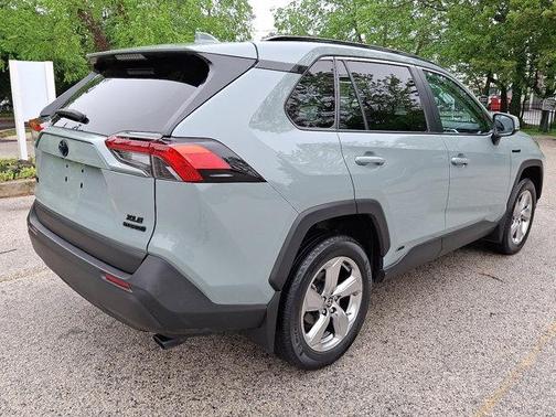 2021 Toyota RAV4 Hybrid XLE Premium