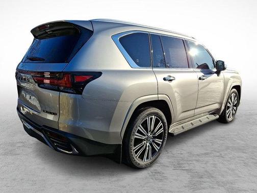 2026 Lexus LX 600 Luxury