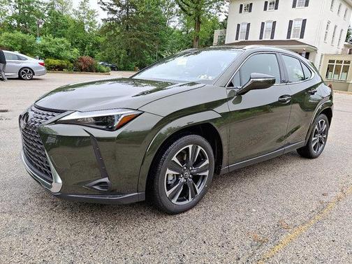 2025 Lexus UX 300h Premium