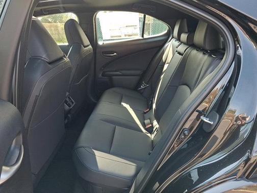 Caviar 2026 Lexus UX 300h Premium