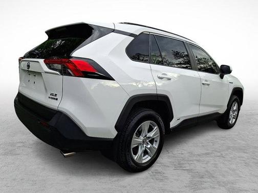 Super White 2020 Toyota RAV4 Hybrid XLE