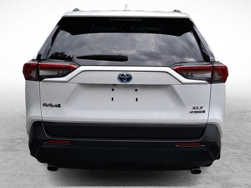 Super White 2020 Toyota RAV4 Hybrid XLE