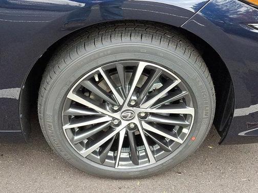 2025 Lexus ES 350 Premium