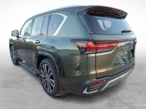 2025 Lexus LX 700h Luxury