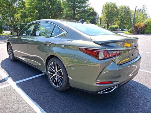 2025 Lexus ES 350 Premium