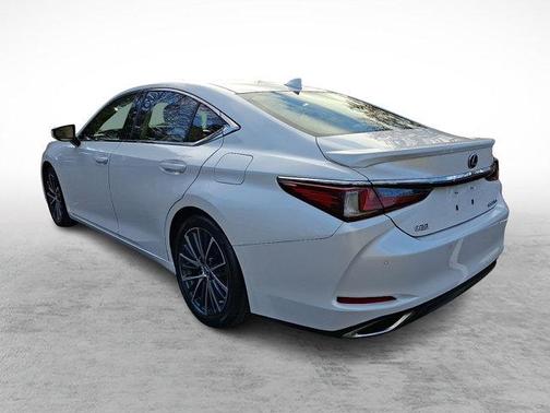 2023 Lexus ES 350 Base