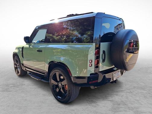 Grasmere Green 2023 Land Rover Defender 90 75th Edition