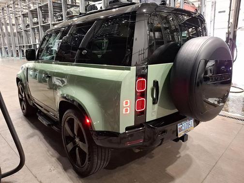 Grasmere Green 2023 Land Rover Defender 90 75th Edition