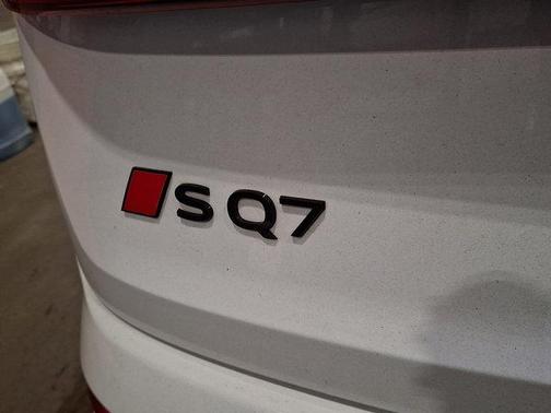 2025 Audi SQ7 4.0T Prestige