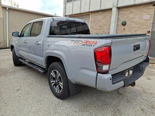 2018 Toyota Tacoma TRD Sport