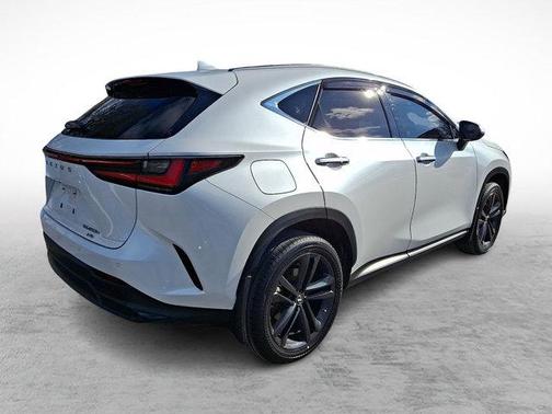 2023 Lexus NX 450h+ Luxury
