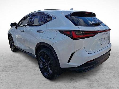 2023 Lexus NX 450h+ Luxury