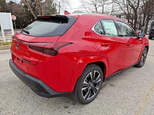 2025 Lexus UX 300h Premium