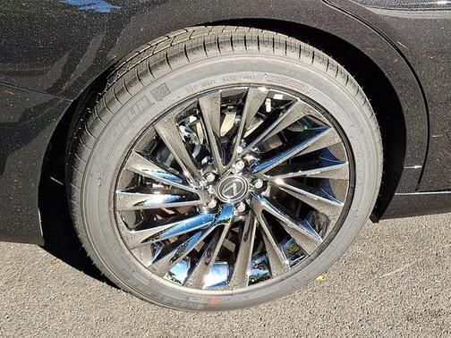 2025 Lexus ES 300h Luxury
